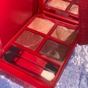 NIB NWT TOM FORD Eye Color Quad Eyeshadow Palette 04 HONEYMOON Limited Edition